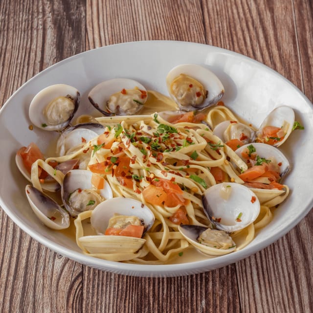 Clams & Linguine.